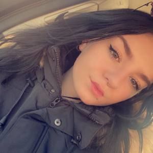 Meet your Posher, Joanie